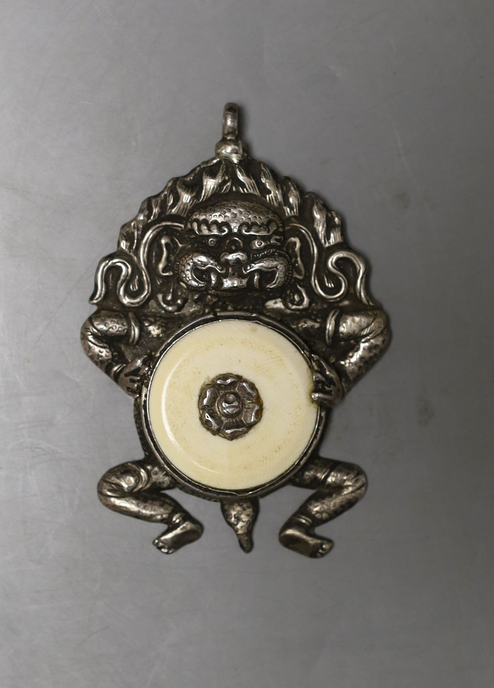 Tibetan ivory inset white metal pendant 9cm